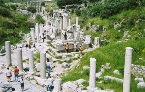 Ephesus, founded in II cent. BC, is located at crossroads of caravan and sea routes from Asia. Most archaeological sites pertain to period of the Roman Empire, when Ephesus reached its greatest prosperity